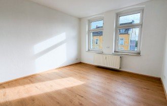 Hauptbild Frisch saniert und hell - 3-Zimmer-Wohnung mit gepflegtem Gemeinschaftsgarten