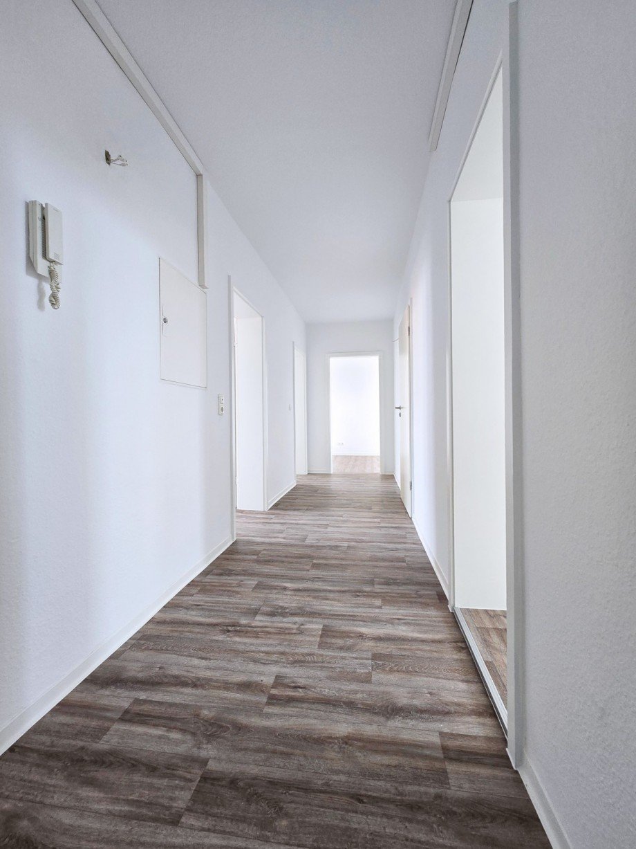 Wohnung 2. OG links Wohn- / Gesch�ftshaus K�then (Anhalt)