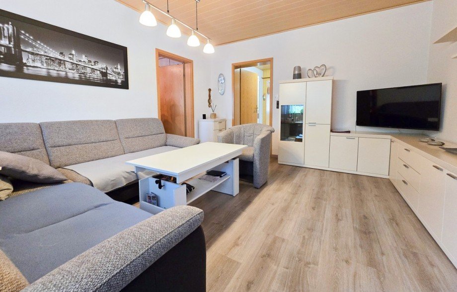 Wohnzimmer Doppelhaush�lfte K�then (Anhalt)