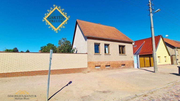 Titelbild_Au�enansicht Dessau/Mosigkau Einfamilienhaus Ein traumhafter Garten wartet auf eine neue Familie