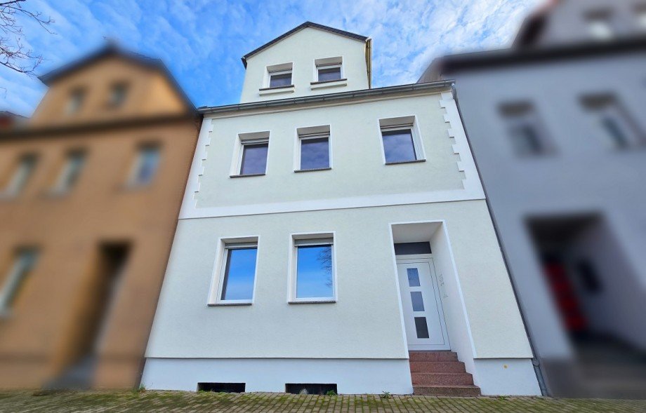 Ansicht Stra�e Reihenmittelhaus Aken