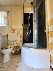 WC und Dusche  Garten Gr�n  - Hier wachsen nicht nur Blumen, sondern Wohntr�ume