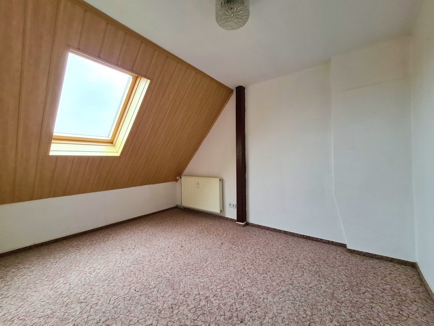 Zimmer_Mansarde Doppelhaush�lfte K�then (Anhalt)