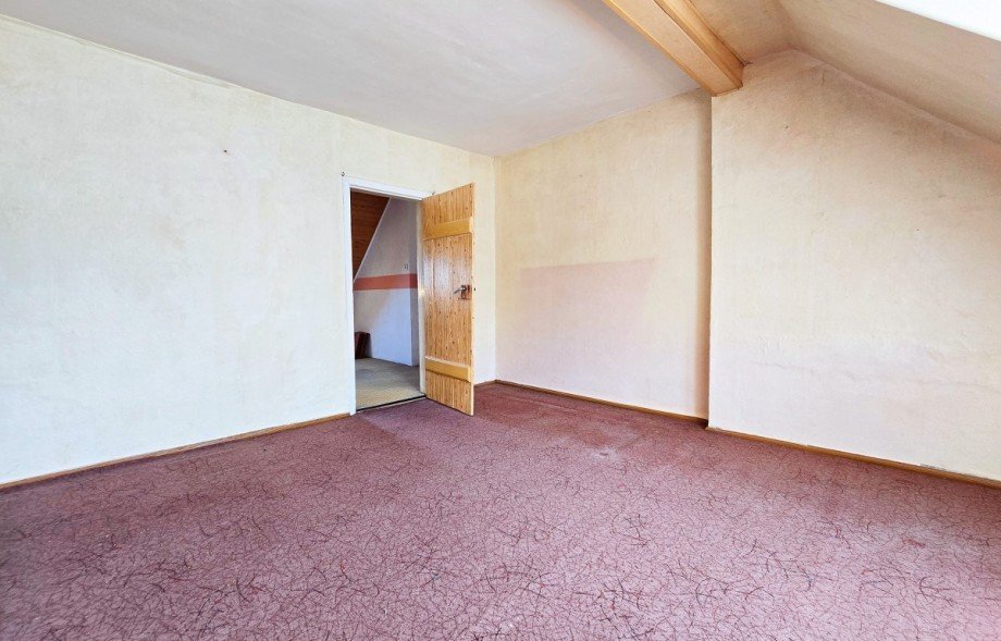 Zimmer DG Reihenmittelhaus K�then (Anhalt)