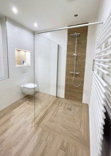 Badezimmer Traumhafte Mietwohnung mit Loggia, Top-Ausstattung und Wohlf�hlambiente!