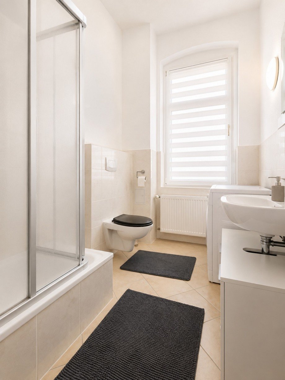 Badezimmer Erdgeschosswohnung K�then (Anhalt)