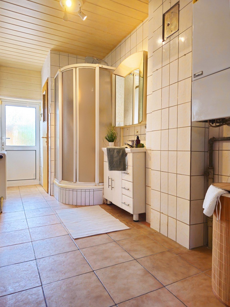 Badezimmer EG Reihenhaus K�then (Anhalt)