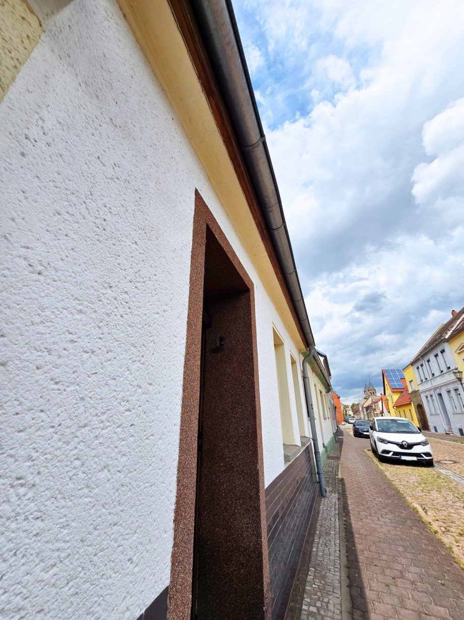 Stra�enansicht-Detail Reihenmittelhaus Aken