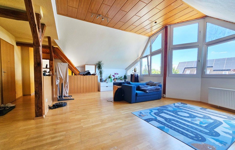 Zimmer Dachgeschosswohnung K�then (Anhalt)