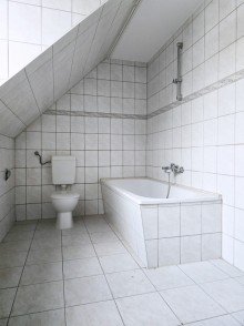 Badezimmer Besonderes Wohnflair & Einbauk�che!