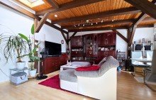 Wohnzimmer Platz zum Leben und Wohlf�hlen - charmante Dachgeschosswohnung in K�then