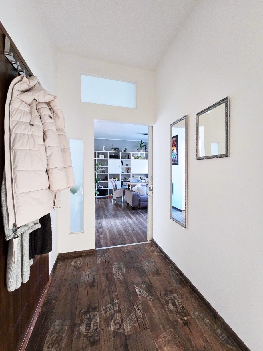 Flur Etagenwohnung K�then (Anhalt)