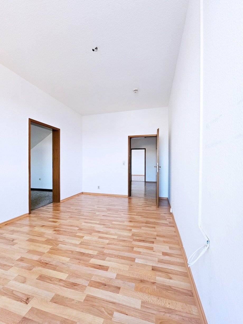 Zimmer 1 Wohnung Z�rbig