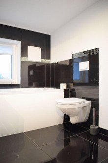 Badezimmer Investitionschance in K�then: Schickes & vollvermietetes Mehrfamilienhaus