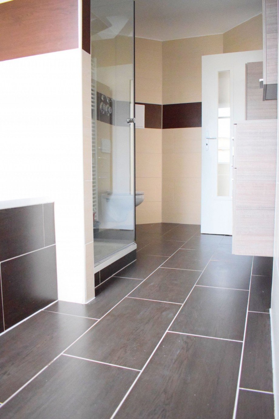 Bad 1 Dachgeschosswohnung K�then