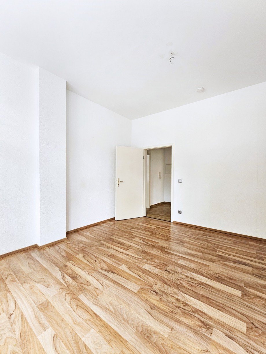 Zimmer Erdgeschosswohnung K�then (Anhalt)