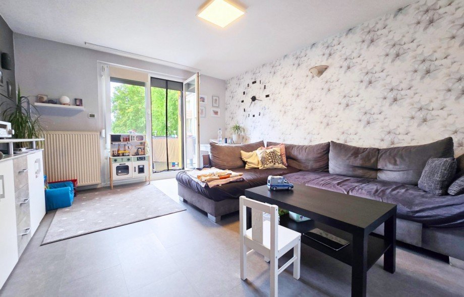 Wohnzimmer Etagenwohnung K�then (Anhalt)