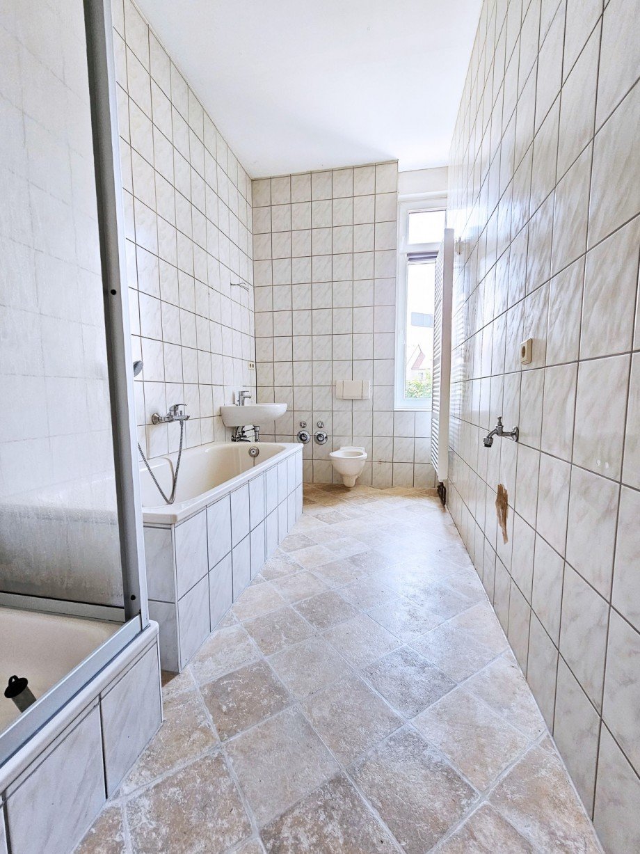 Badezimmer Erdgeschosswohnung K�then (Anhalt)