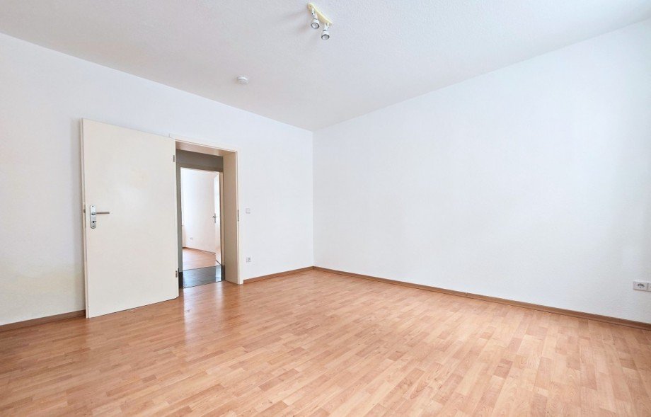 Zimmer 1 Erdgeschosswohnung K�then (Anhalt)
