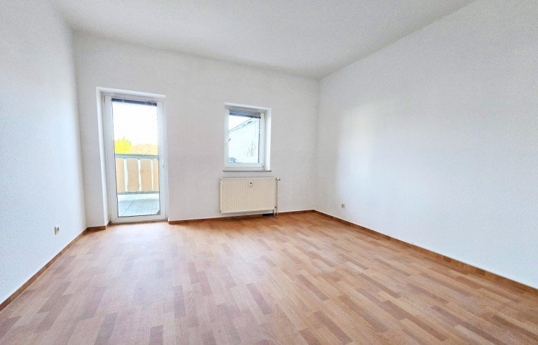 Zimmer K�then (Anhalt) - K�then Erdgeschosswohnung Gro�z�gige 67 m� Zweiraumwohnung mit Balkon