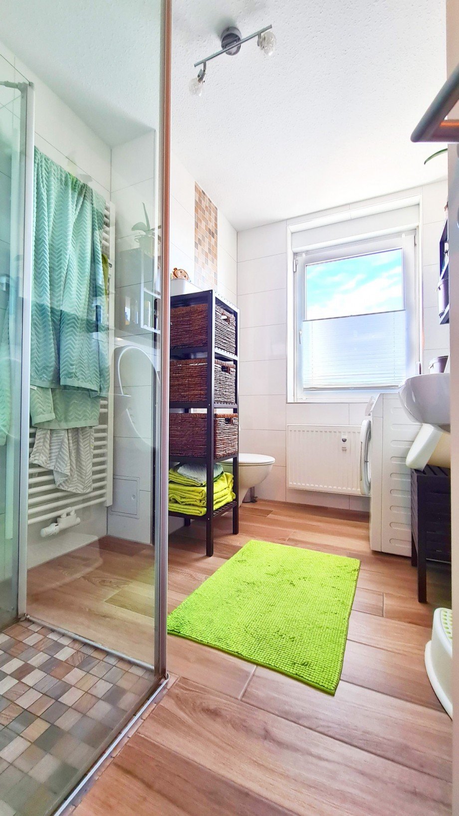 Badezimmer Dachgeschosswohnung K�then (Anhalt)