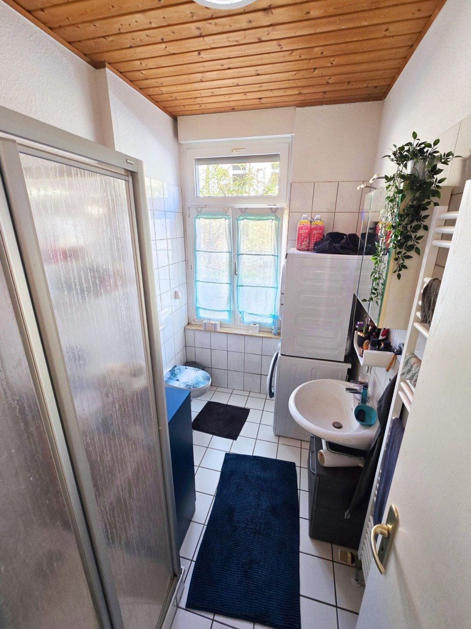 Badezimmer Erdgeschosswohnung K�then (Anhalt)