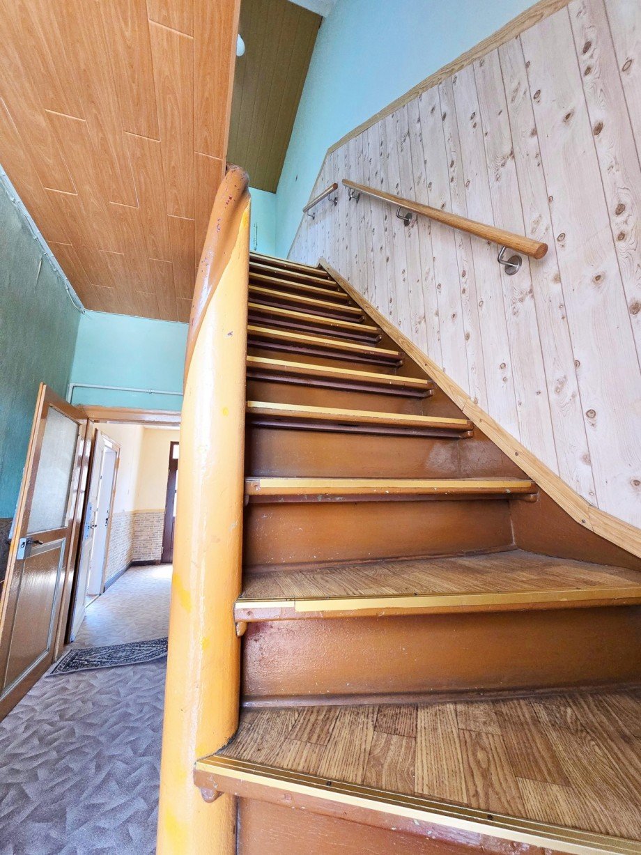Treppe ins OG Reihenmittelhaus K�then (Anhalt)