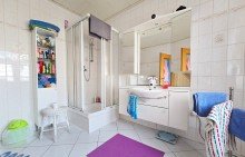 Badezimmer Rotes Heim, Gl�ck allein - Viel Platz f�r Familientr�ume in Maxdorf!