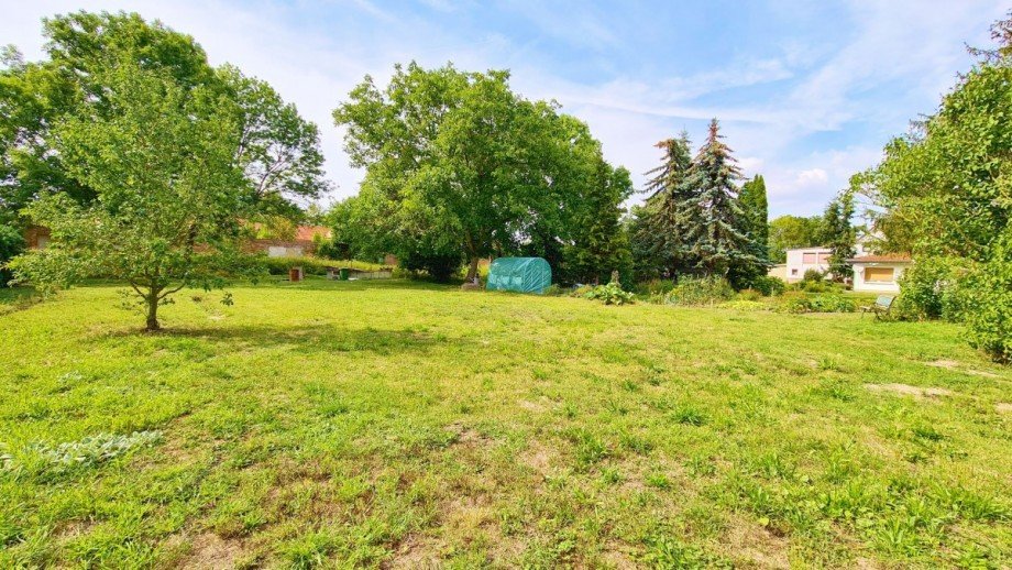 Garten Zweifamilienhaus G�rzig
