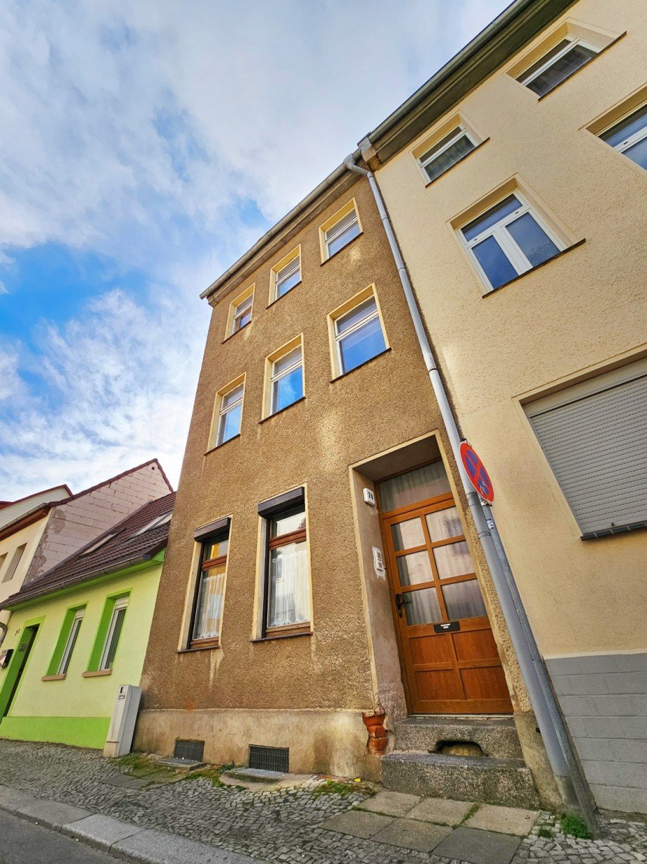 Haus Ansicht Stra�e Reihenhaus K�then (Anhalt)