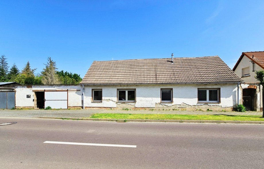 Hausansicht Stra�e-2 Einfamilienhaus Osternienburger Land
