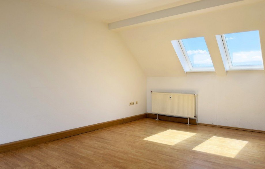 Zimmer Dachgeschosswohnung K�then (Anhalt)