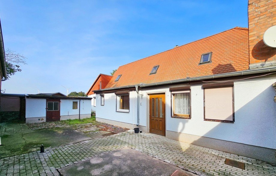 Innenhof Einfamilienhaus Z�rbig