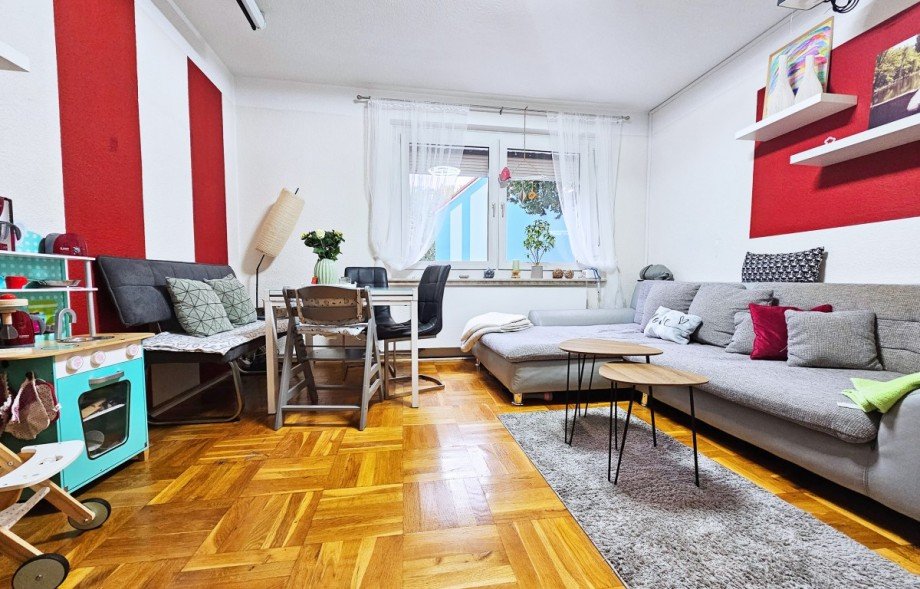 Wohnzimmer Wohnung K�then (Anhalt)