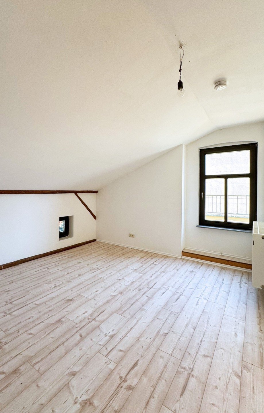 Zimmer Etagenwohnung K�then (Anhalt)